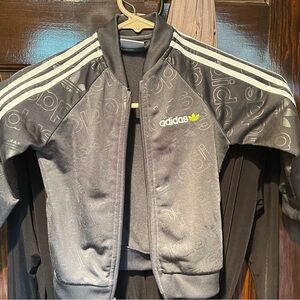 Toddler boys adidas zip up sweater/ jacket